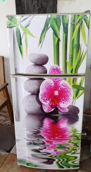 KULKAS 2 PINTU MERK SHARP - adasale