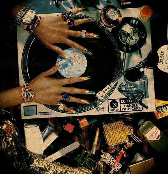 DJ Disk Jockey Parama Studio - adasale