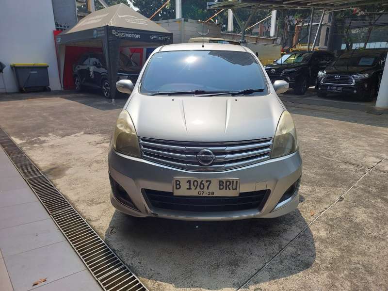 Nissan Grand Livina 1.5L XV AT 2013 - adasale