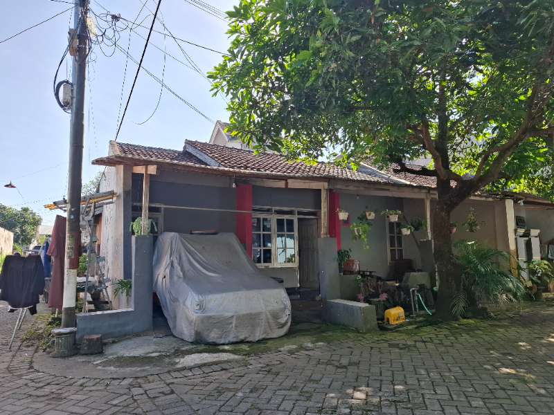 Dijual Rumah Pojok di Kebonsari, Jember - adasale