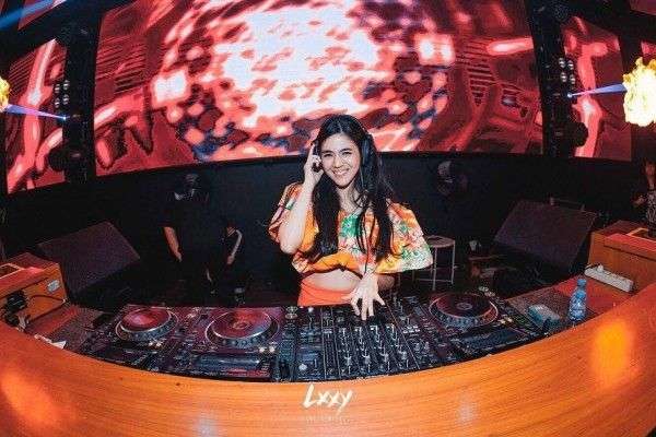 Dj Disk Jockey Citra Studio - adasale