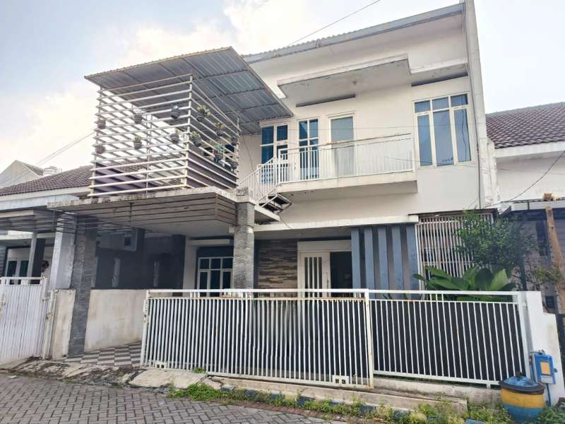 RUMAH 2 LANTAI MINIMALIS LOKASI CANDI MENDUT SUHAT - adasale