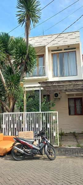 RUMAH 2 LANTAI LOKASI SULFAT MALANG (BU) - adasale