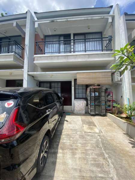 Rumah 2 lantai terawat siap huni di limo Depok - adasale