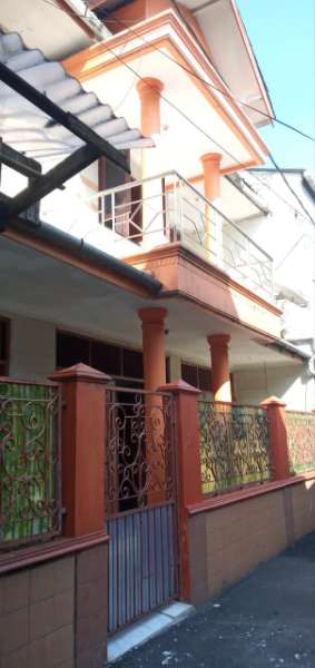 Dijual Cepat Rumah 2 Lantai di Jalan Kalimangso - adasale