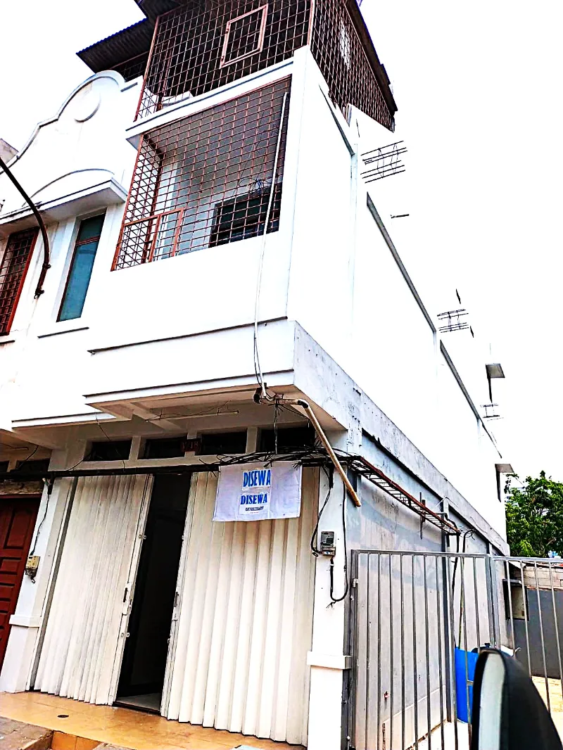 Disewa/Dijual Ruko Fantasi Blok V No18 Cengkareng - adasale