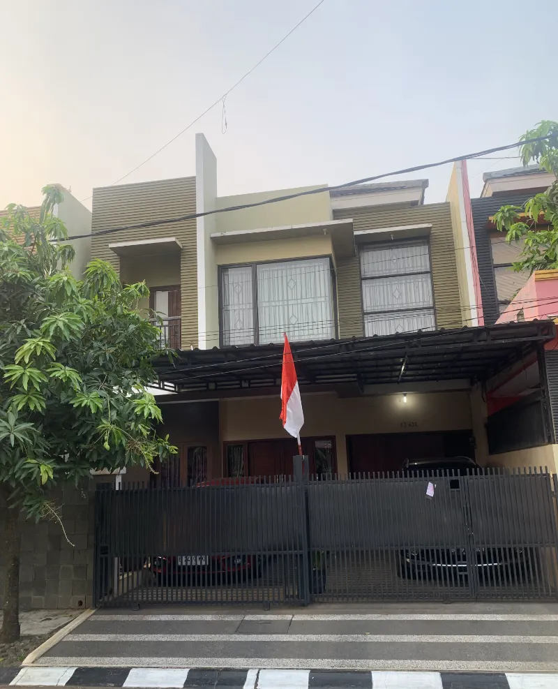 Dijual rumah 2 lantai di Galaxy - adasale