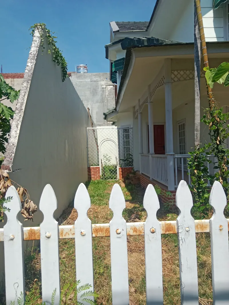 Rumah di Jl. Sidoserm, Wonocolo, Surabaya - adasale