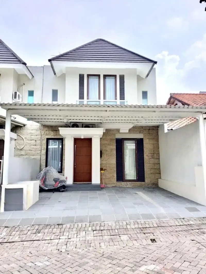 Rumah di Taman Puspa Raya Citraland, Surabaya - adasale