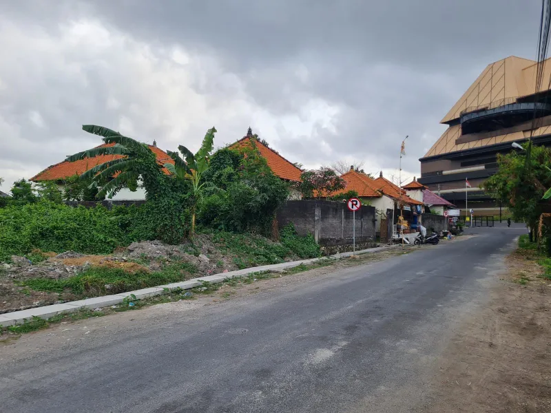 Jual Tanah dekat Pantai Seminyak Kuta Bali Shm - adasale