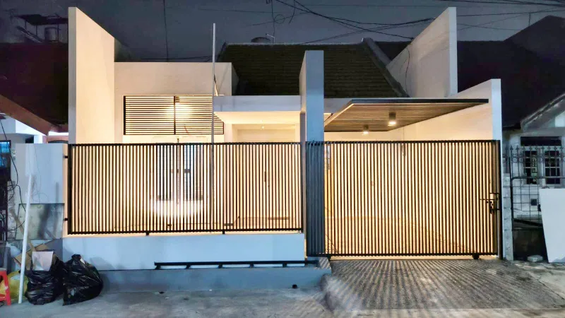 RUMAH MINIMALIS NGINDEN INTAN TIMUR SURABAYA  - adasale