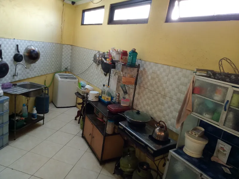 Dijual Ruko 3 lantai - adasale