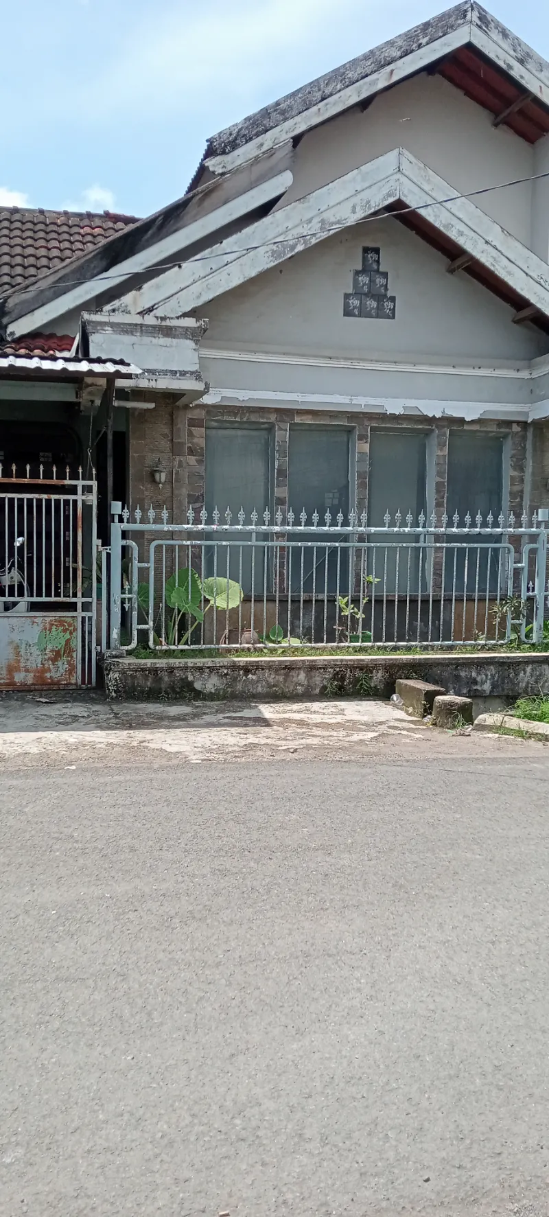Dijual cepat rumah siap huni  - adasale