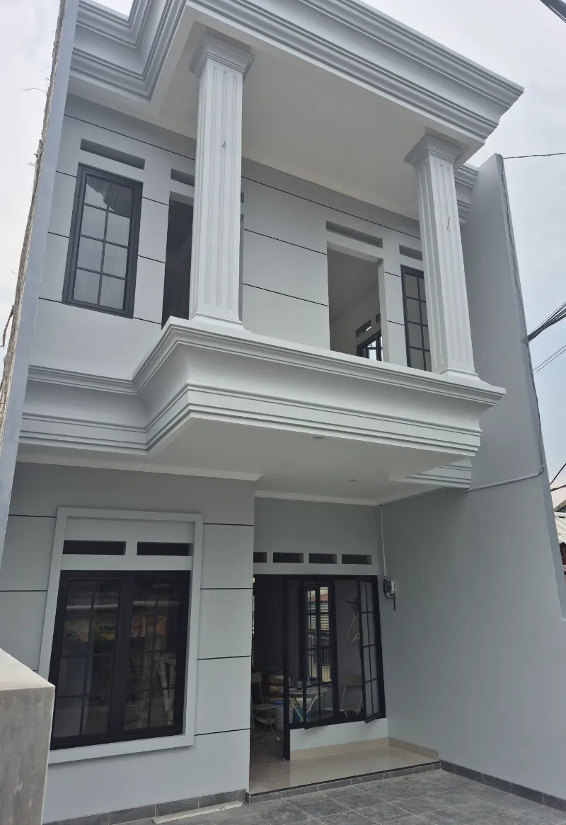 Rumah Mewah Klasik Modern Strategis Bebas Banjir - adasale