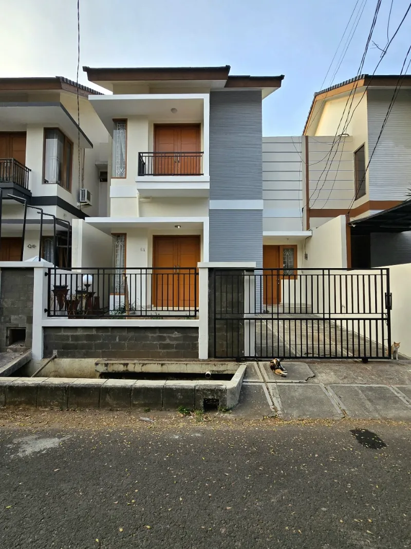 Rumah dalam cluster cipinang siap huni - adasale