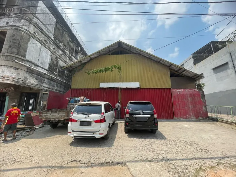 Gudang di Jalan Mayor Salim Batubara, Palembang - adasale