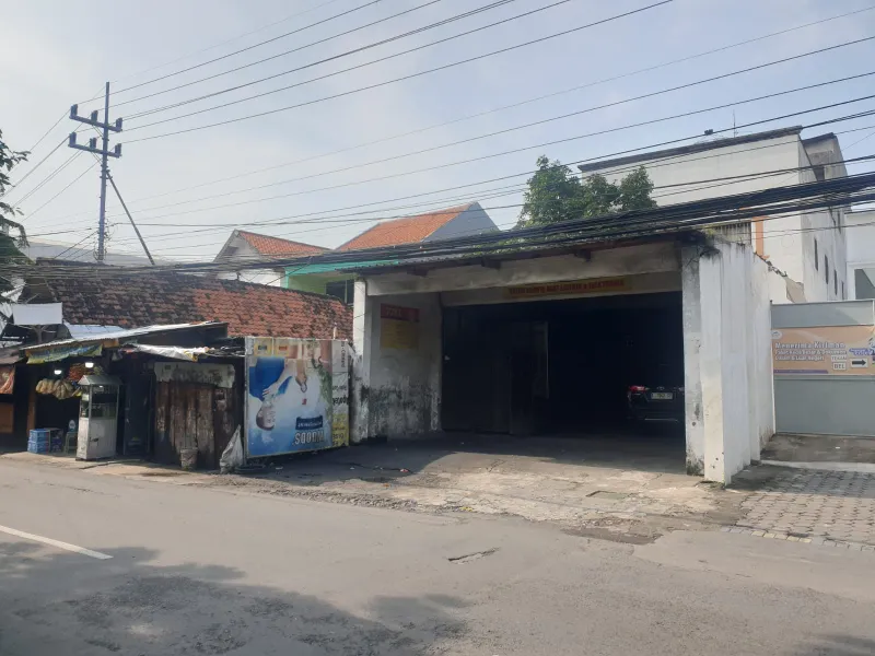 Gudang di Raya Menur Pumpungan, Surabaya - adasale