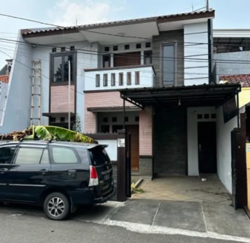 Rumah 2 Lantai di Kebon Jeruk, Jakarta Barat - adasale