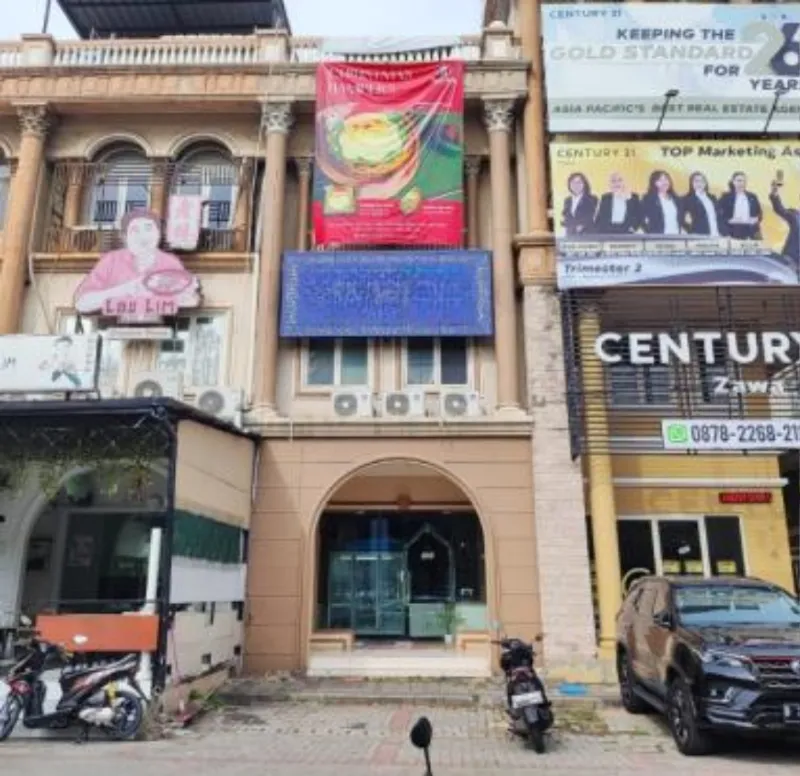 Ruko di Pantai Indah Kapuk, Jakarta Utara - adasale