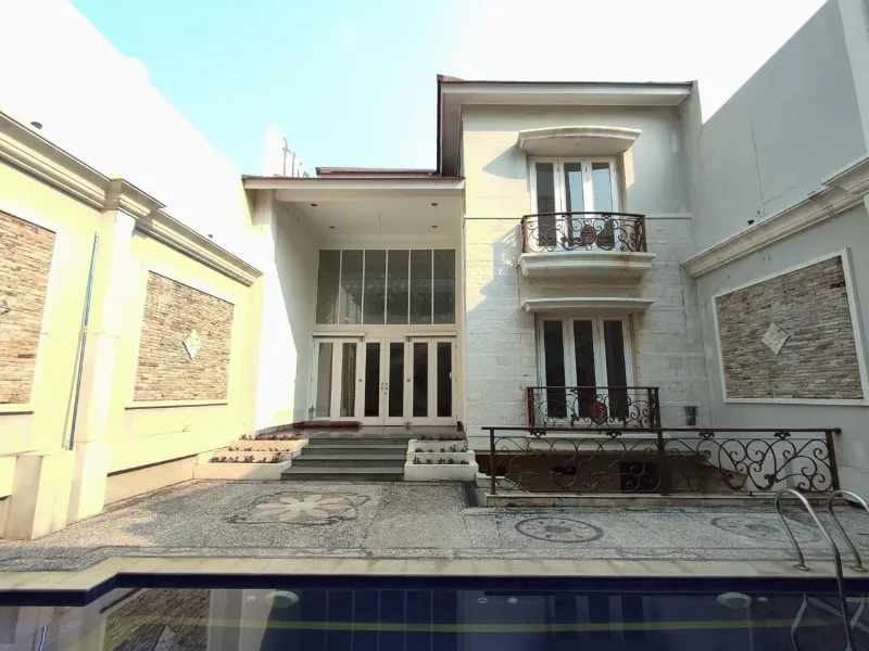 Rumah mewah siap huni di otista jakarta - adasale