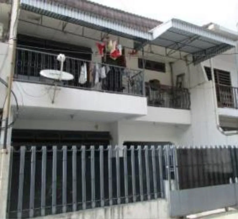 Rumah SHM di Jalan Jembatan, Jakarta Utara - adasale