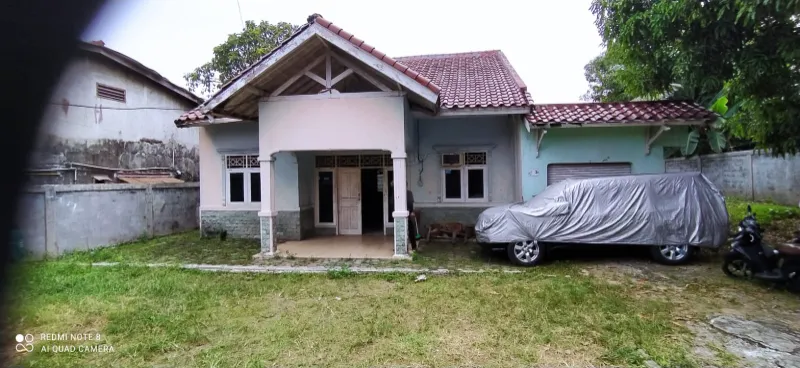 RUMAH DI KELURAHAN KAMPUNG MAKASSAR, KRAMAT JATI - adasale