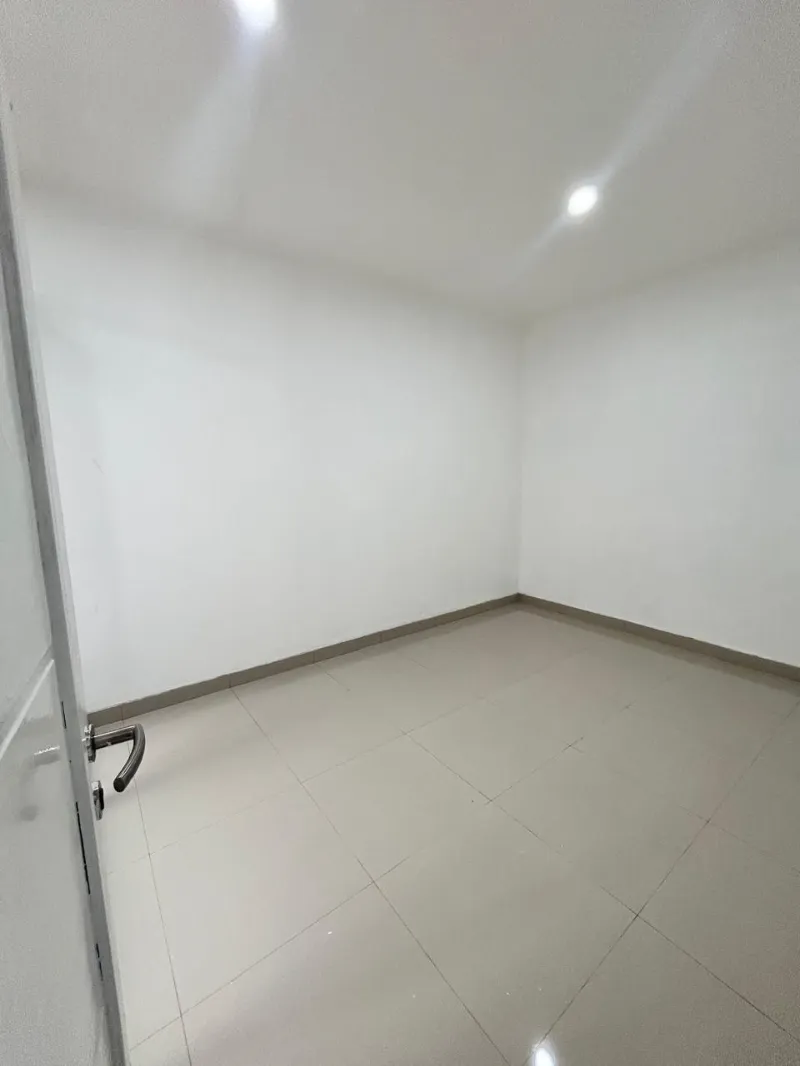 Dijual Rumah 2 Lantai Harmoni Harapan Indah  - adasale