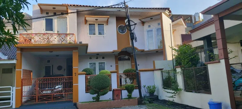 Rumah 2 Lt, Nyaman, Strategis di Pd. Kopi - adasale