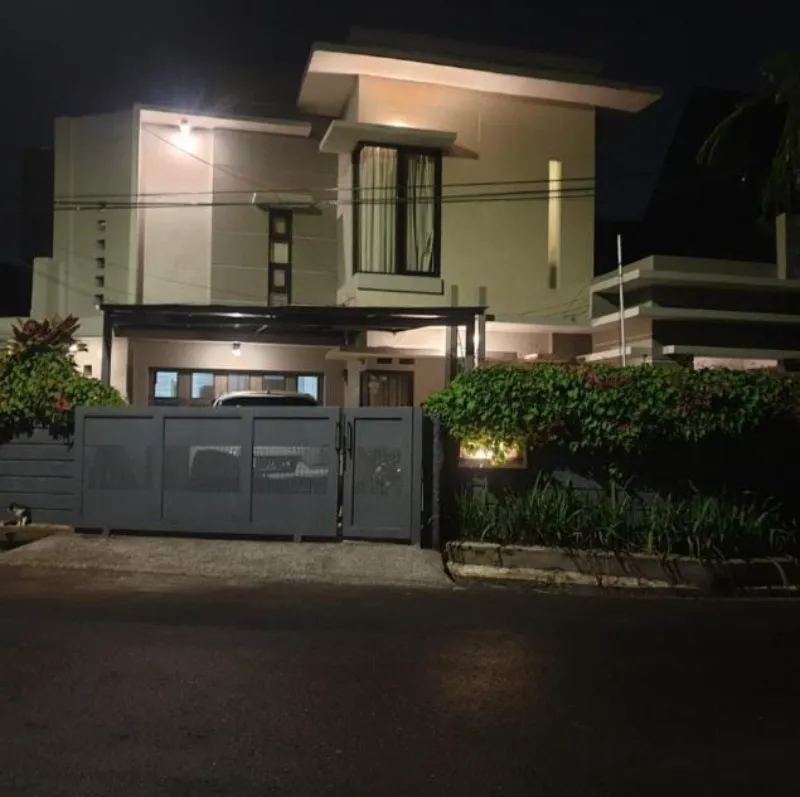 Rumah 2 Lantai di Ciateul Tengah, Kota Bandung - adasale