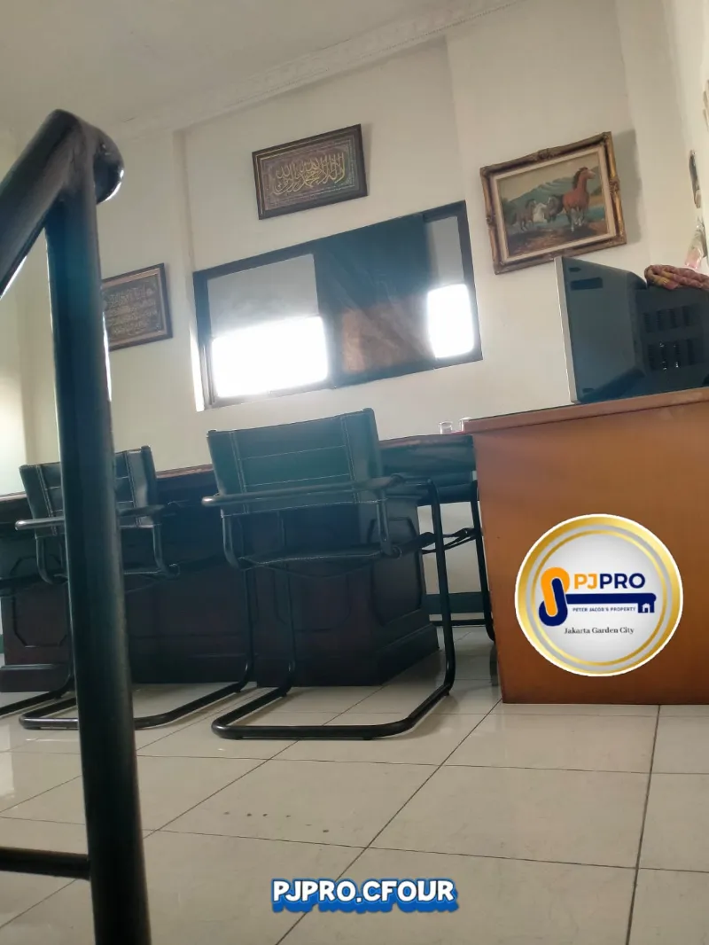 SATU UNIT RUKO HOOK DI HARAPAN INDAH - adasale