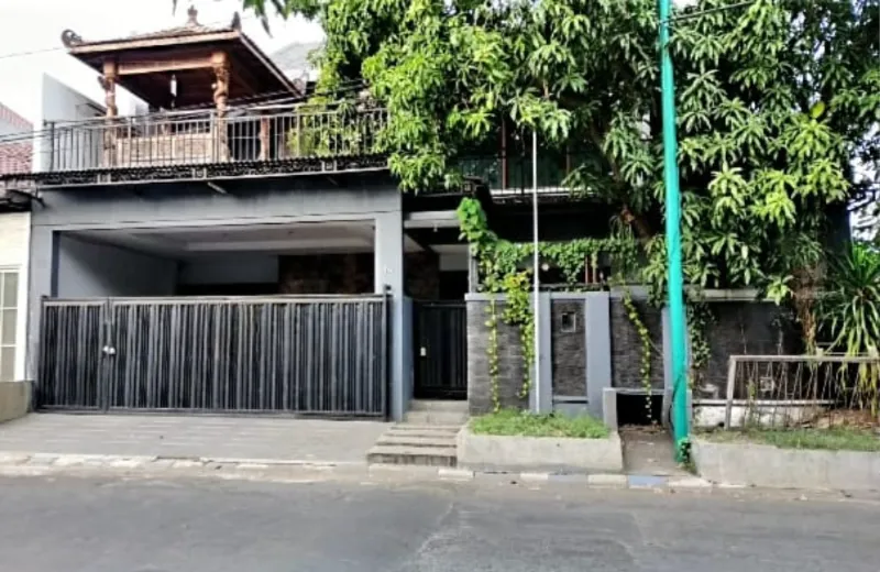 Rumah di Jalan Delta Raya Timur, Sidoarjo - adasale