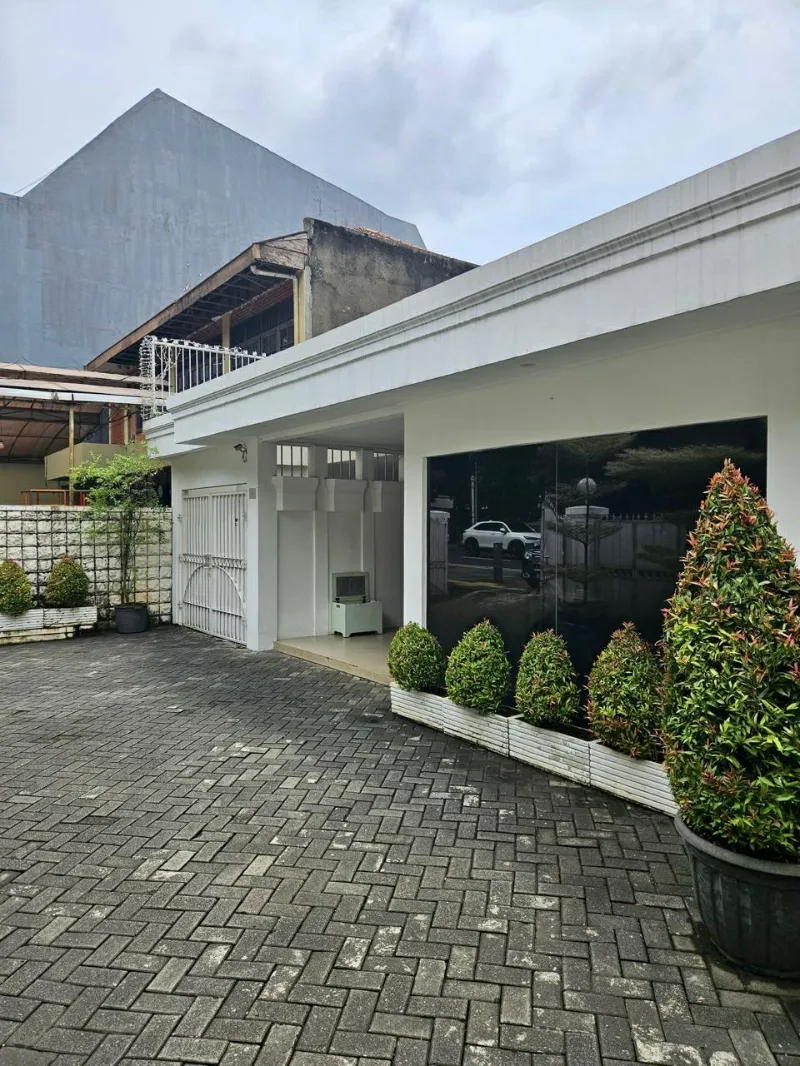 Jual Rumah Jalan Suryo Senopati Jakarta Selatan - adasale