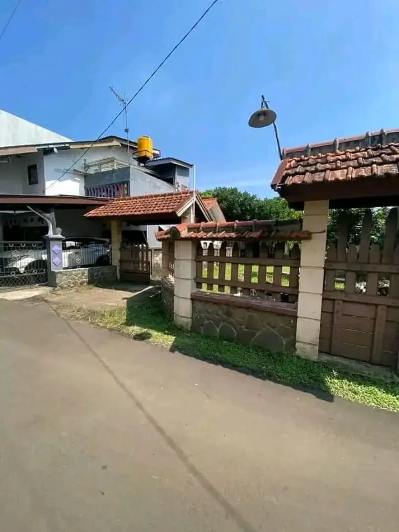 DI JUAL TANAH 950 MTR BONUS RUMAH RASA VILLA - adasale
