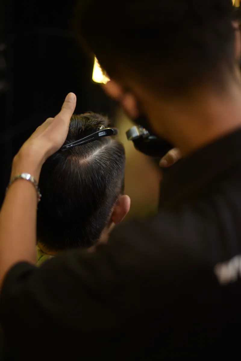 CUKUR BIKIN GANTENG TIAP HARI SEPERTI BOS - adasale